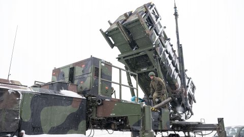 Russia sarahadhdhah fonuvaali Ukraine missile eh vattaalevijje - Russia