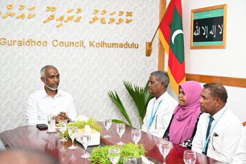 ރައީސް، ގުރައިދޫ ކައުންސިލާއި، އ.ތ.މ ކޮމިޓީއާ ބައްދަލު ކުރެއްވައިފި