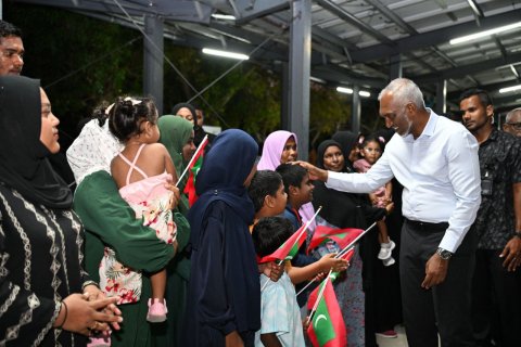 ކޮޅުމަޑުލަށް ކުރެއްވި ދަތުރުފުޅު ނިންމަވާލެއްވުމަށްފަހު ރައީސް މާލެ ވަޑައިގެންފި