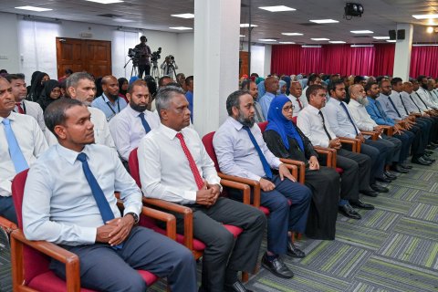 ކީރިތި ޤުރުއާން ކިޔެވުމުގެ 36ވަނަ ޤައުމީ މުބާރާތް ފެށުމުގެ ރަސްމިއްޔާތުގައި ރައީސުލްޖުމްހޫރިއްޔާގެ ނައިބު ބައިވެރިވެވަޑައިގެންނެވުން