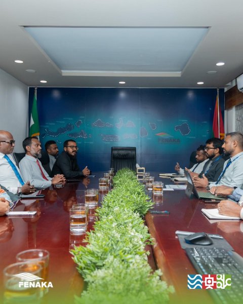 ފެނަކައިގެ އެމްޑީ މުޢާޒު މަޑަވެލި ދާއިރާގެ މެންބަރާ ބައްދަލުކުރައްވައިފި