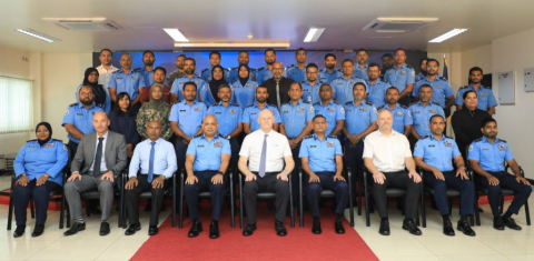 ޔޫކޭގެ ފަރާތުން ދިވެހި ފުލުހުންނަށް ކުއްލި ހާލަތްތަކާ ގުޅޭ ވޯކްޝޮޕެއް ފަށައިފި