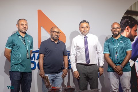 މެރިންއެކްސްޕޯގެ އެމް.ޕީ.އެލްގެ ސްޓޯލަށް ފިޝަރީޒް މިނިސްޓަރ ޒިޔާރަތްކުރައްވައިފި